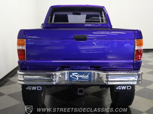 Used 1987 Toyota Pickup 4x4 Regular Cab image 8