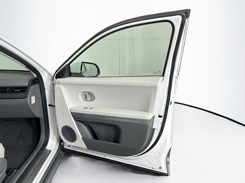 Used 2024 Hyundai Ioniq 5 Limited RWD image 33