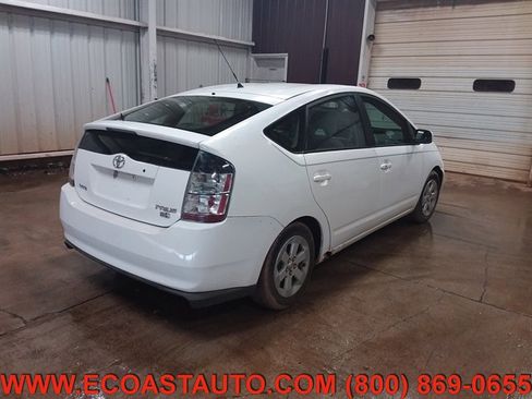 Used 2005 Toyota Prius w/ Pkg 6 image 2