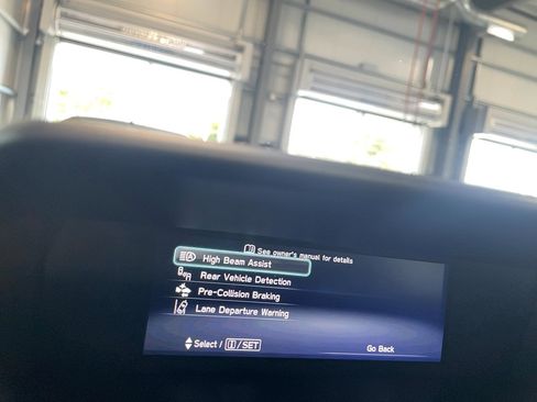 Used 2021 Subaru Forester Premium image 21