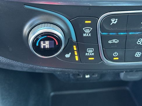 Used 2020 Chevrolet Traverse LT w/ LPO, Floor Liner Package image 22