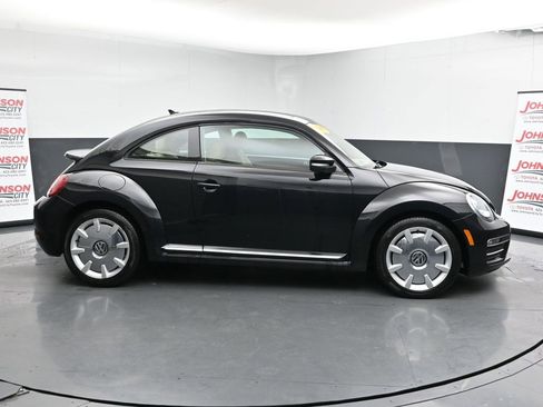 Used 2017 Volkswagen Beetle 1.8T SEL image 9