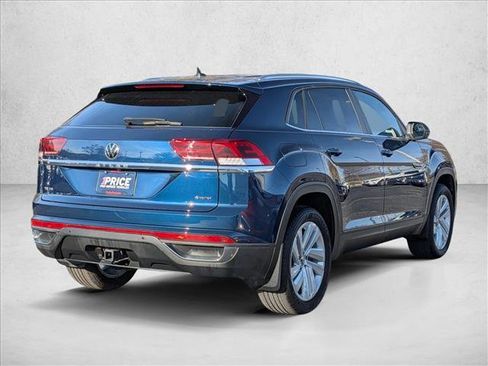 Used 2023 Volkswagen Atlas Cross Sport SE image 5