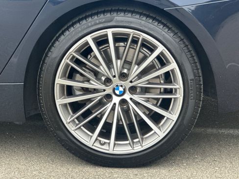 Used 2018 BMW 530e RWD image 37