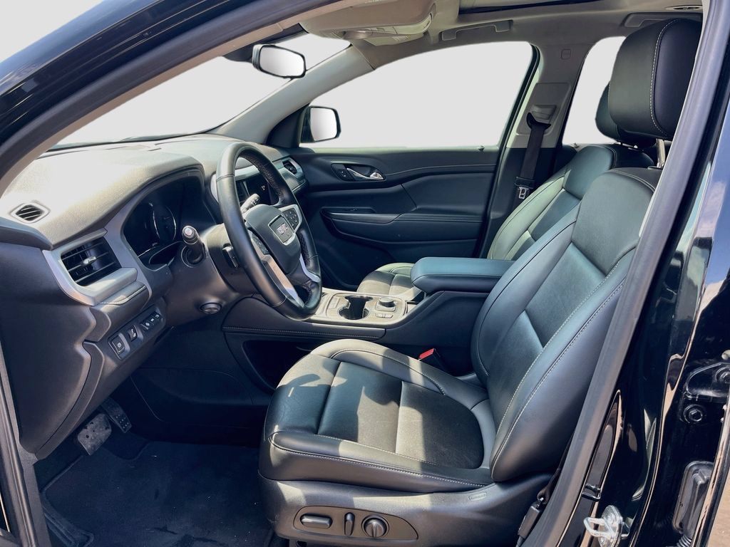 Used 2023 GMC Acadia SLT w/ Elevation Edition FWD image 22