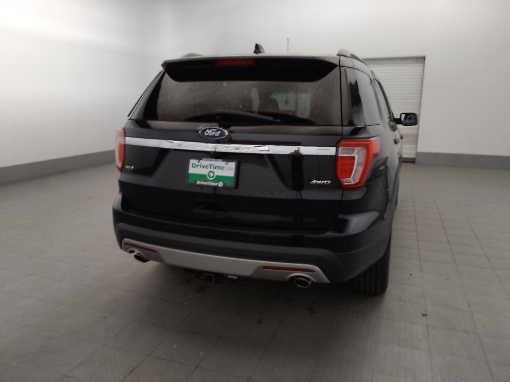 Used 2017 Ford Explorer XLT AWD/4WD image 7