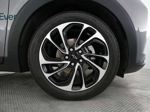 Used 2022 Chevrolet Bolt EUV Premier w/ Sun & Sound Package image 20