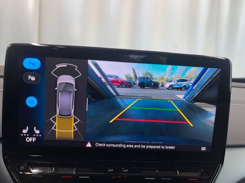 Used 2023 Volkswagen ID.4 Pro image 16