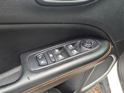 Used 2019 Jeep Compass Limited AWD/4WD image 10