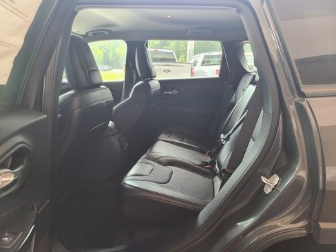 New 2023 Jeep Cherokee Altitude Lux image 3