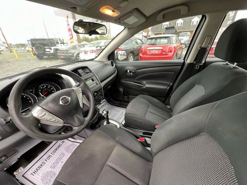 Used 2018 Nissan Versa SV FWD image 18