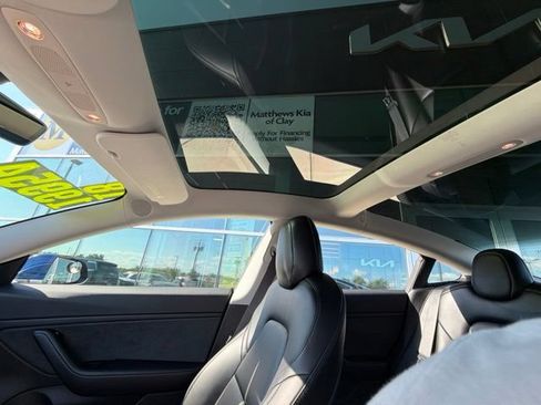 Used 2018 Tesla Model 3 Long Range AWD/4WD image 25