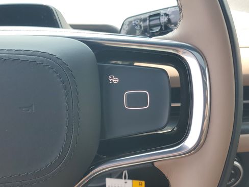 New 2027 Lincoln Navigator Black Label AWD/4WD image 18