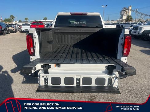 Used 2023 GMC Sierra 1500 SLT w/ SLT Premium Package RWD image 11