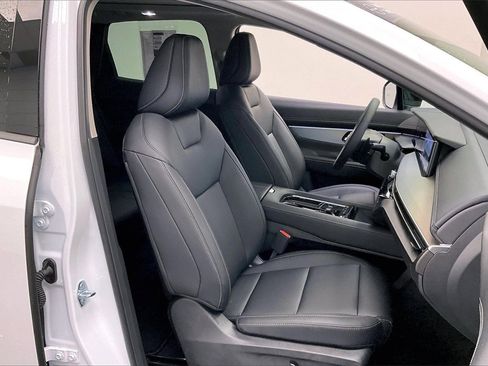 Certified 2025 Nissan Murano SL image 6