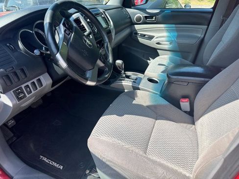 Used 2014 Toyota Tacoma PreRunner w/ SR5 Package RWD image 8