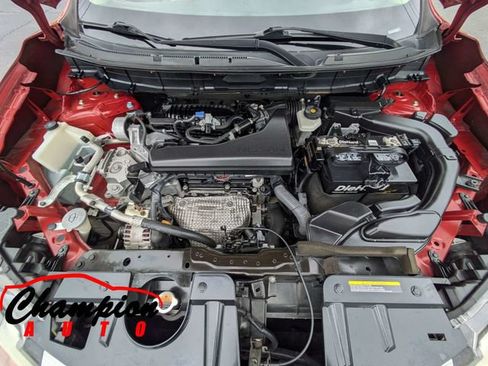 Used 2019 Nissan Rogue SV FWD image 17