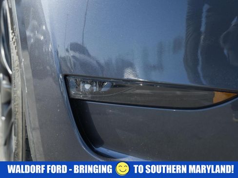 Used 2023 Tesla Model Y Performance image 16