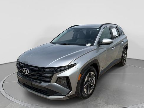 Used 2025 Hyundai Tucson SEL FWD image 8