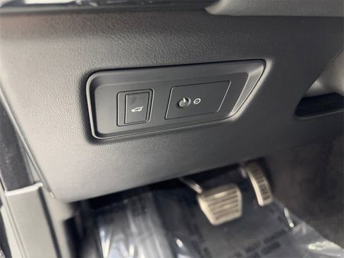 Used 2021 Land Rover Range Rover Sport HSE Silver Edition image 56