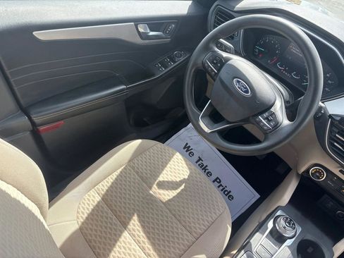 Used 2021 Ford Escape SE FWD image 14