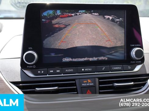 Used 2025 Nissan Altima 2.5 SV FWD image 30