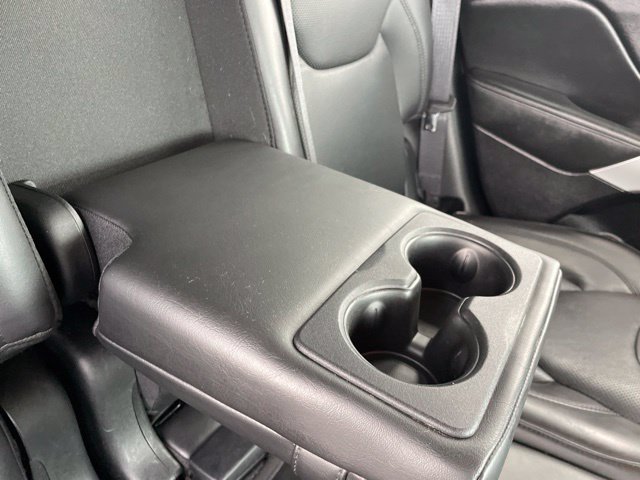 Used 2018 Jeep Cherokee Overland w/ Technology Group AWD/4WD image 52