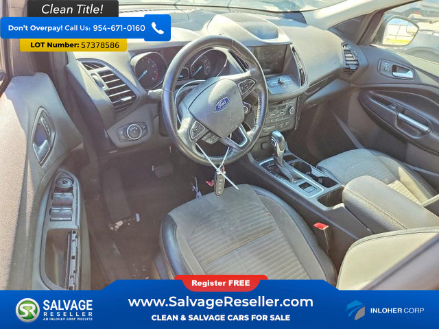 Used 2019 Ford Escape SE FWD image 11