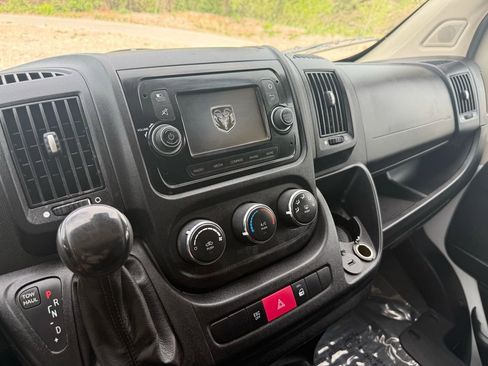 Used 2018 RAM ProMaster 2500 FWD image 18