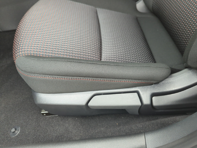 Used 2026 Nissan Sentra SR w/ Floor Mat Package FWD image 42