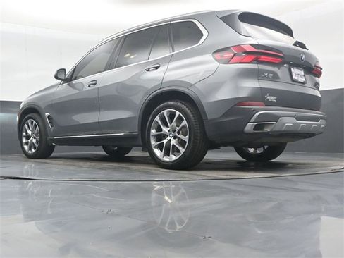 Used 2025 BMW X5 xDrive40i image 38