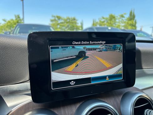Used 2019 Mercedes-Benz C 300 Sedan image 9