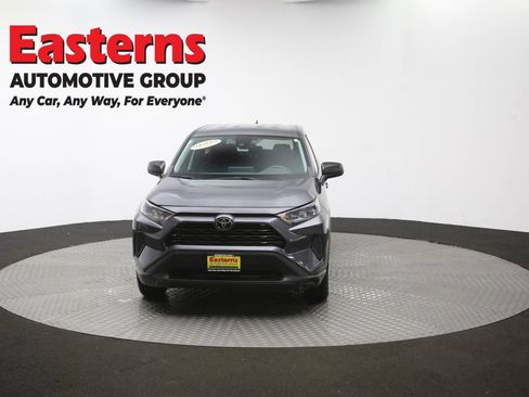 Used 2022 Toyota RAV4 LE AWD/4WD image 50