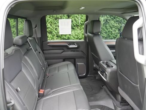 Used 2024 GMC Sierra 2500 Denali w/ Denali Reserve Package AWD/4WD image 29