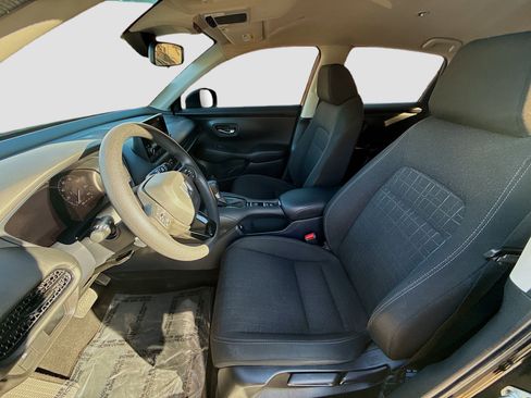 Used 2023 Honda HR-V LX image 18
