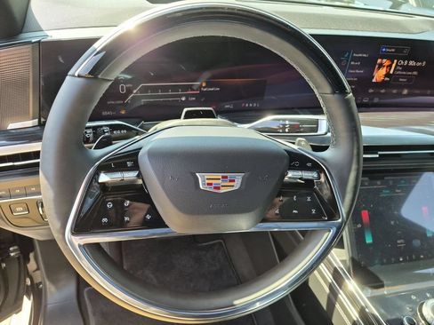 Certified 2025 Cadillac Escalade Sport AWD/4WD image 3