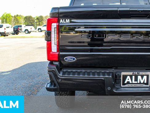 Used 2025 Ford F350 Platinum AWD/4WD image 12
