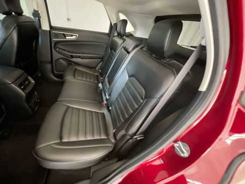 Used 2019 Ford Edge SEL w/ Equipment Group 201A AWD/4WD image 23