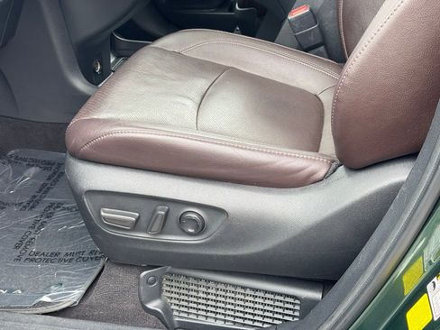 Certified 2021 Toyota Sienna Platinum image 29