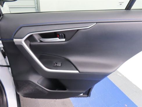 Used 2023 Toyota RAV4 XSE AWD/4WD image 33