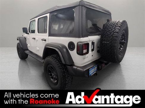 Used 2022 Jeep Wrangler Unlimited Sport w/ Xtreme Recon 35" Tire Package AWD/4WD image 6