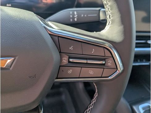 New 2026 Chevrolet Equinox EV LT w/ Comfort Package AWD/4WD image 19