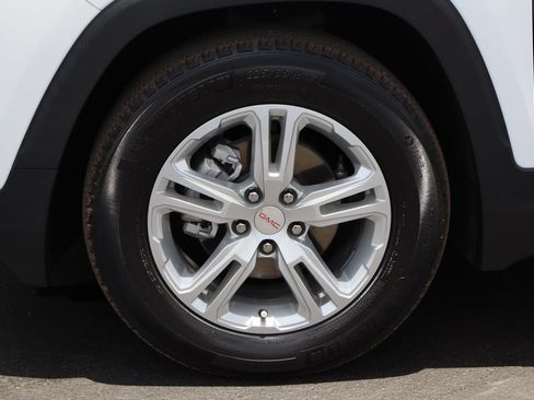 Used 2022 GMC Terrain SLE w/ Driver Convenience Package FWD image 31