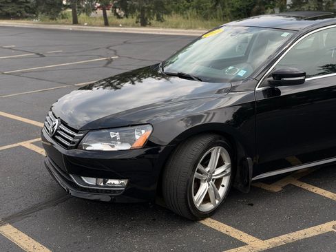 Used 2015 Volkswagen Passat 1.8T SE FWD image 3
