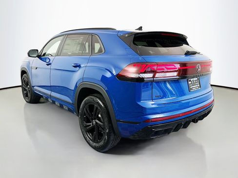 Used 2025 Volkswagen Atlas Cross Sport SEL R-Line AWD/4WD image 5
