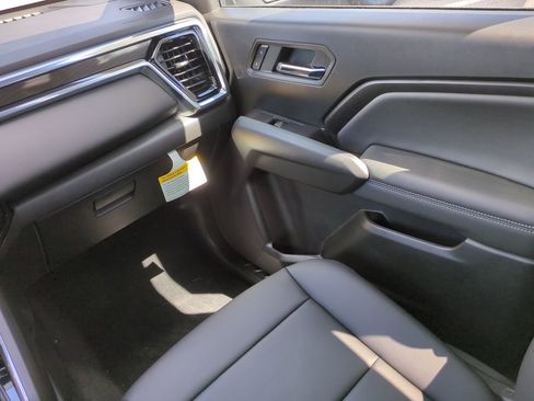 New 2025 GMC Canyon Elevation w/ Convenience Package image 25