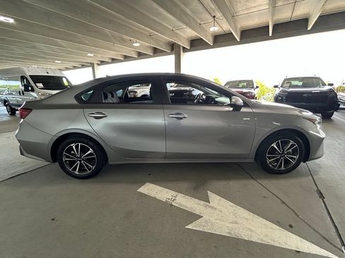 Used 2024 Kia Forte LXS FWD image 6