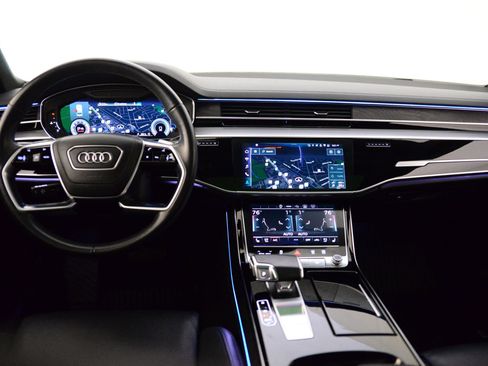Used 2022 Audi A8 L 3.0T image 3