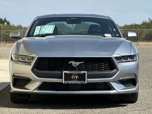 Used 2024 Ford Mustang Premium image 9