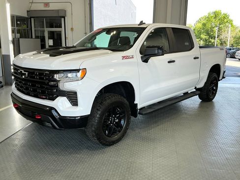 Used 2023 Chevrolet Silverado 1500 LT Trail Boss w/ Protection Package AWD/4WD image 2